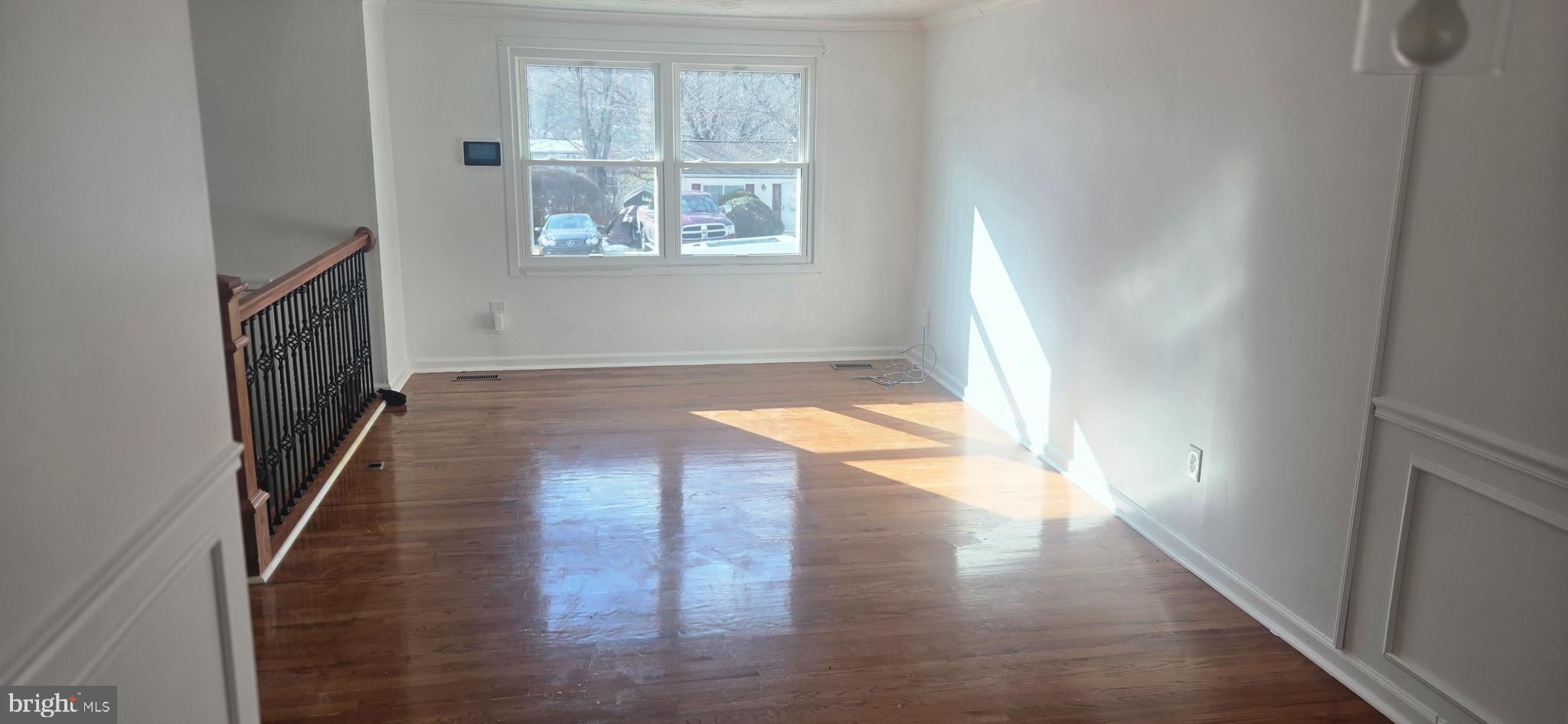 CLINTON WOODS - Residential