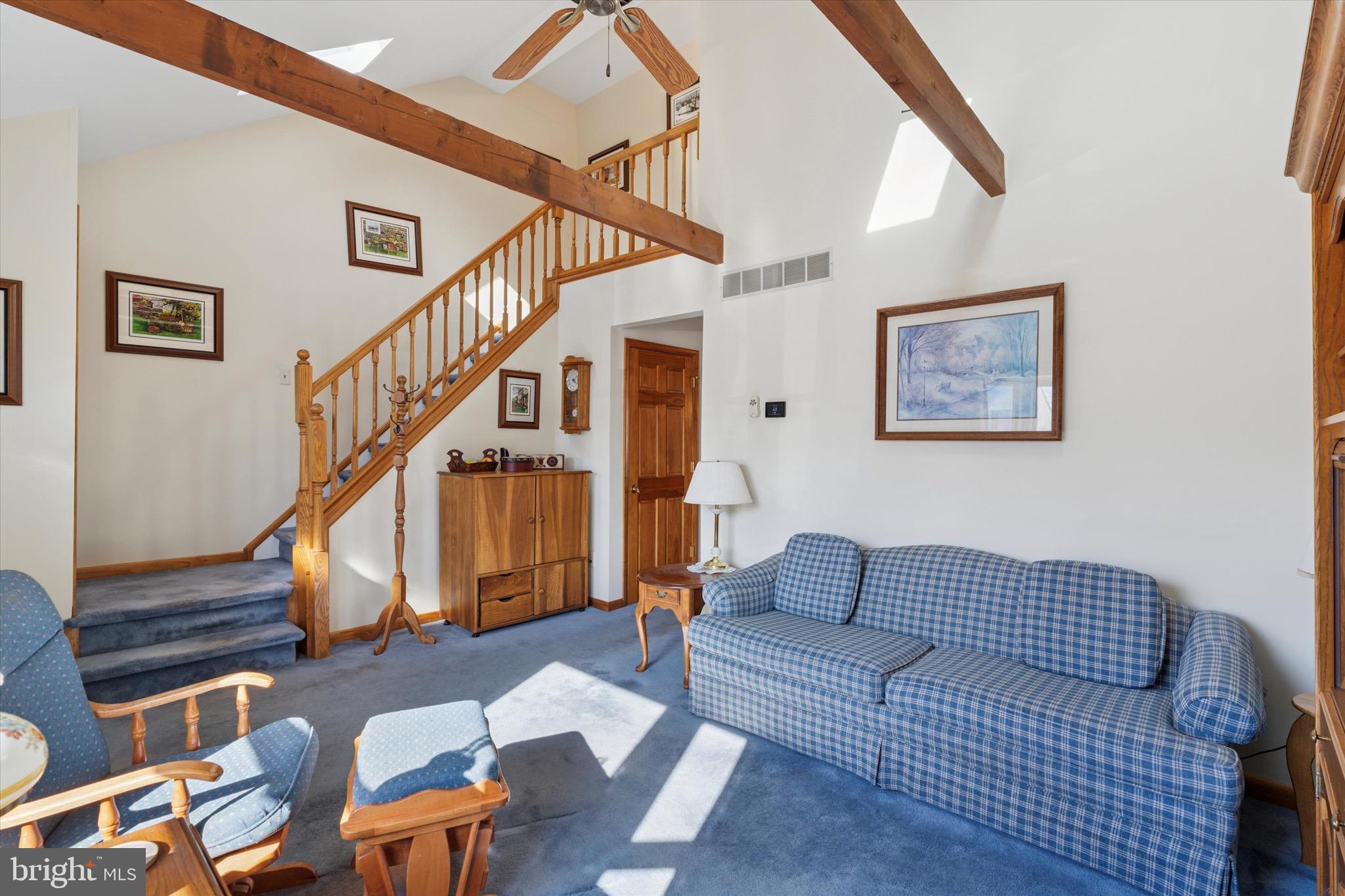 514 SPRING HILL DRIVE