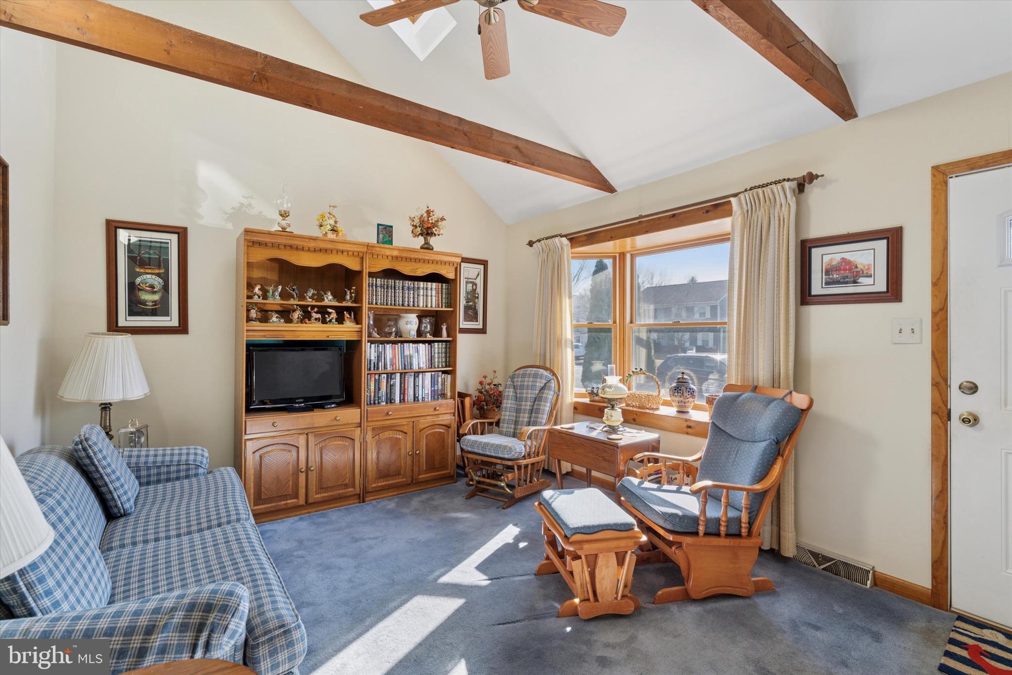 514 SPRING HILL DRIVE