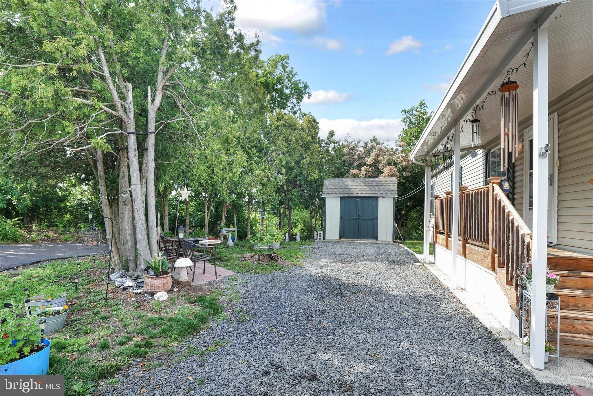 325 BORDIC ROAD