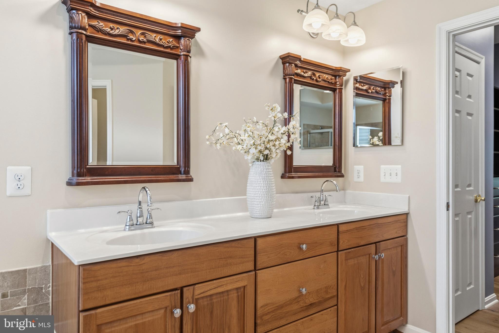 BRAMBLETON LANDBAY - Residential