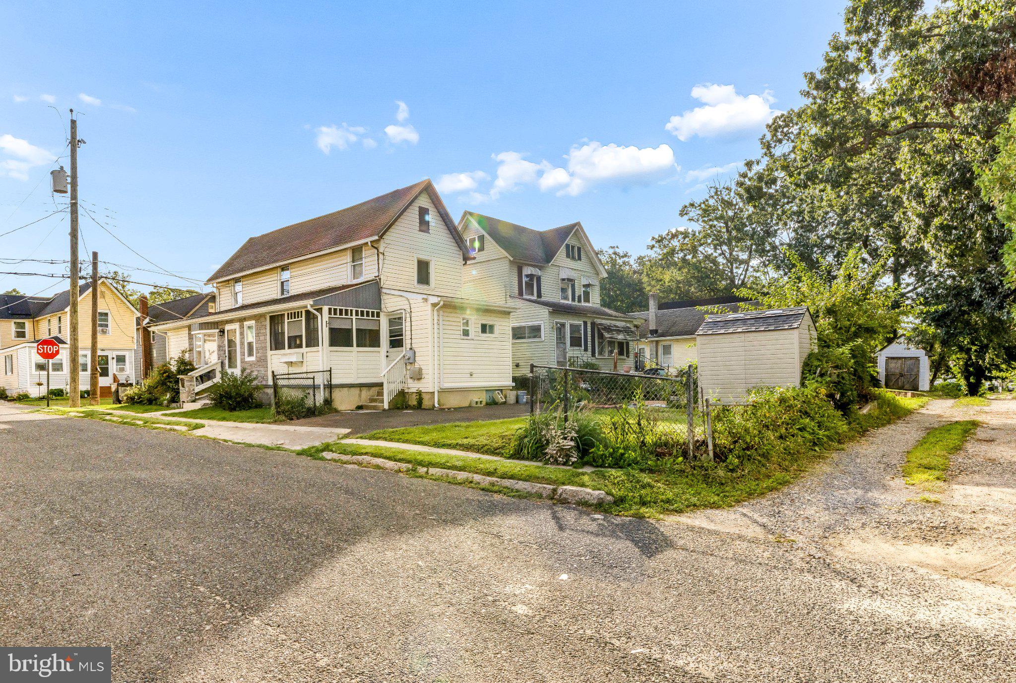 402 WESLEY AVENUE