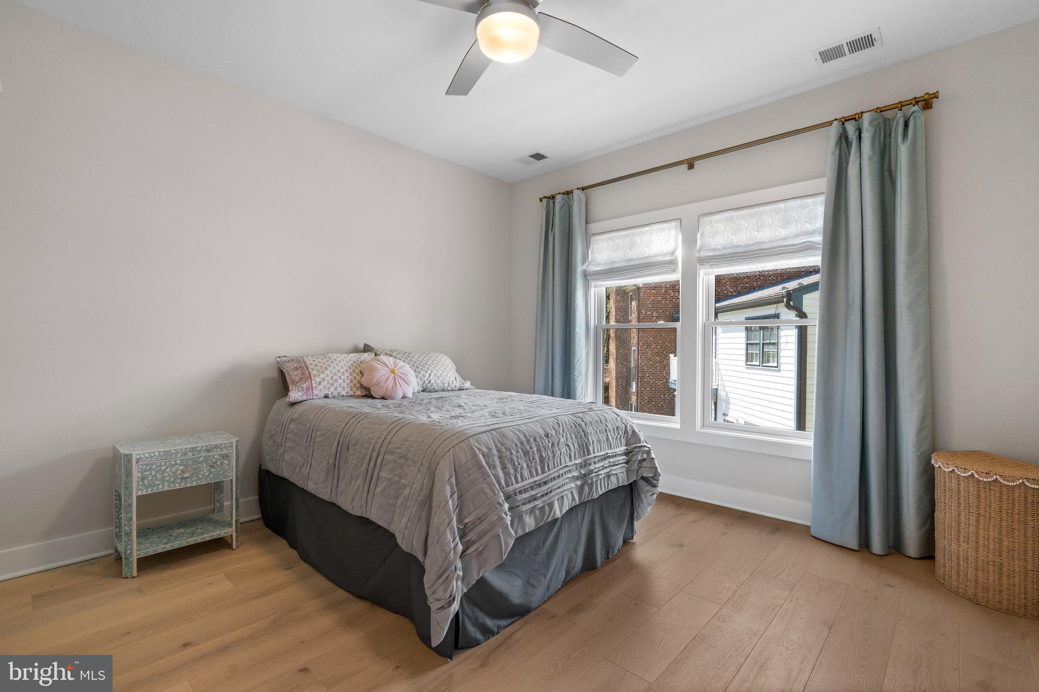 BUFFALO PARK - Residential