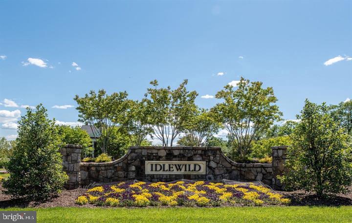 VILLAGE OF IDLEWILD - Residential