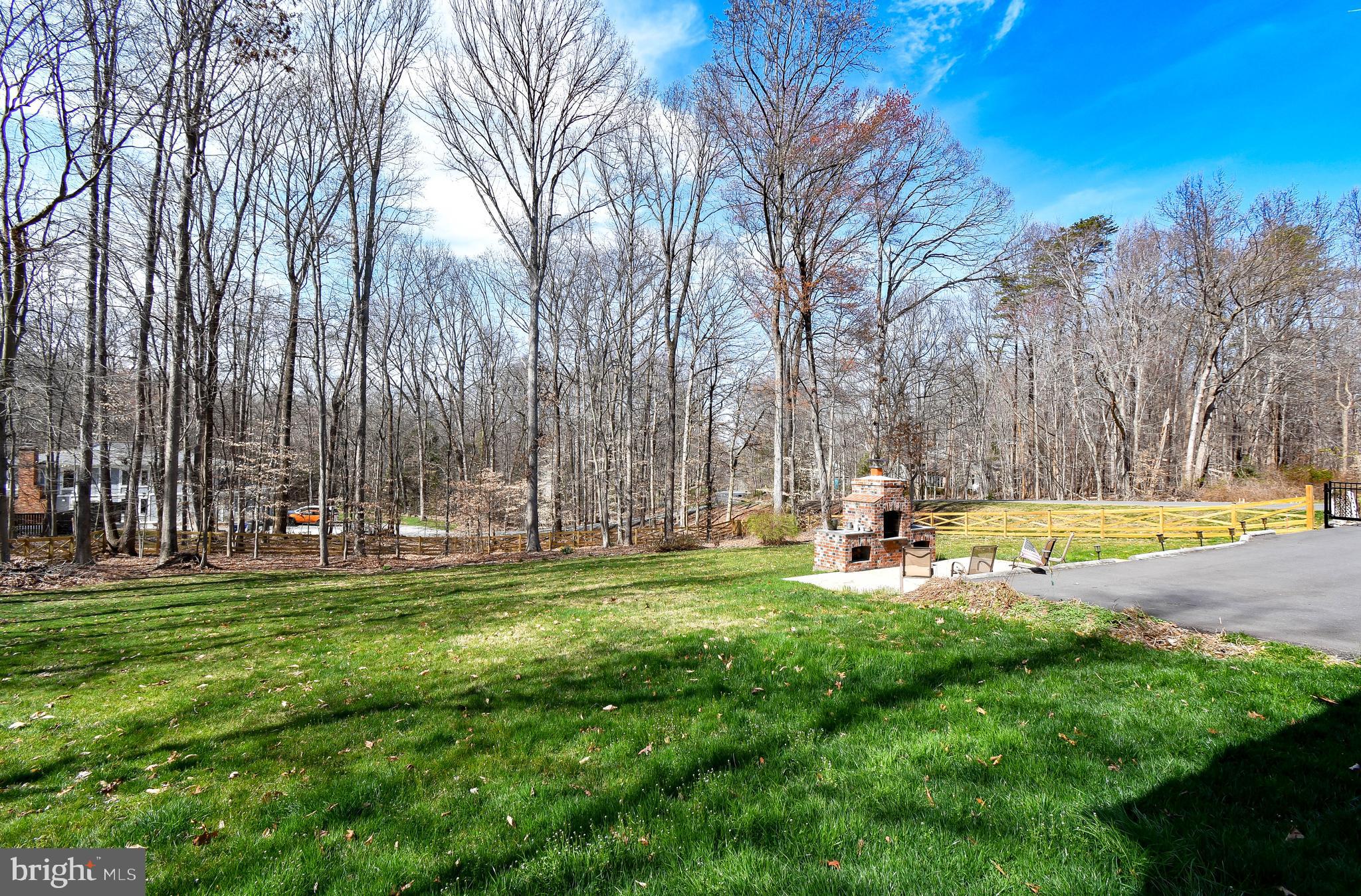 HERITAGE WOODS - Residential