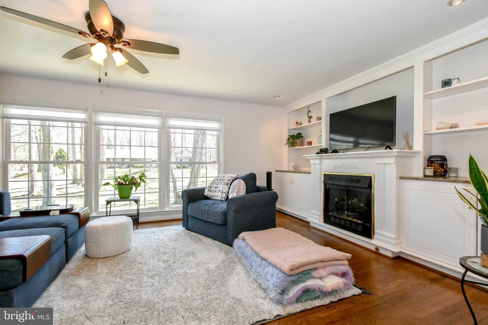 HERITAGE WOODS - Residential