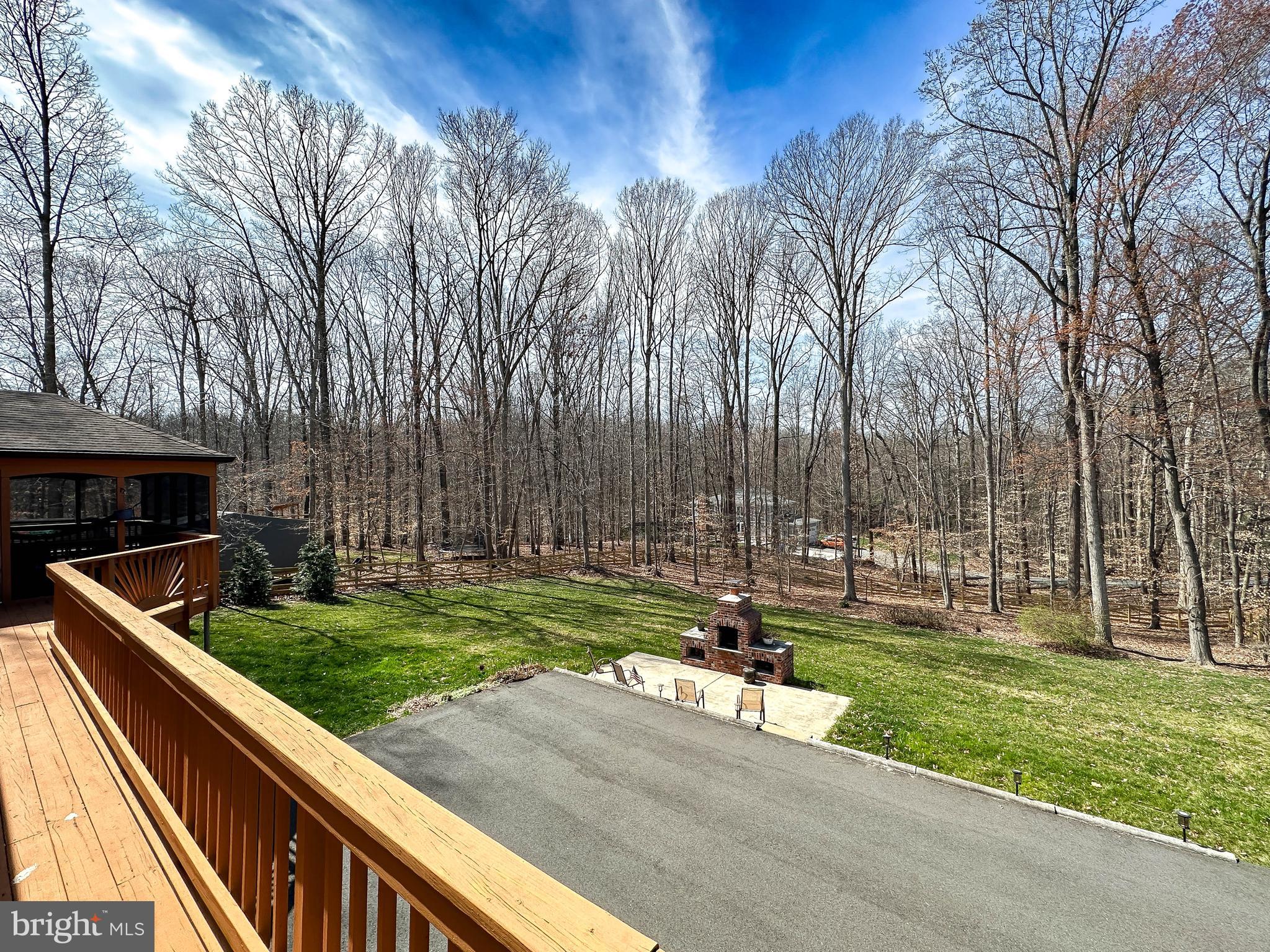 HERITAGE WOODS - Residential