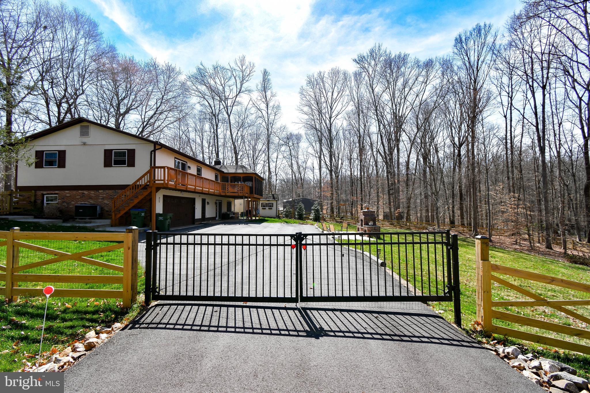 HERITAGE WOODS - Residential