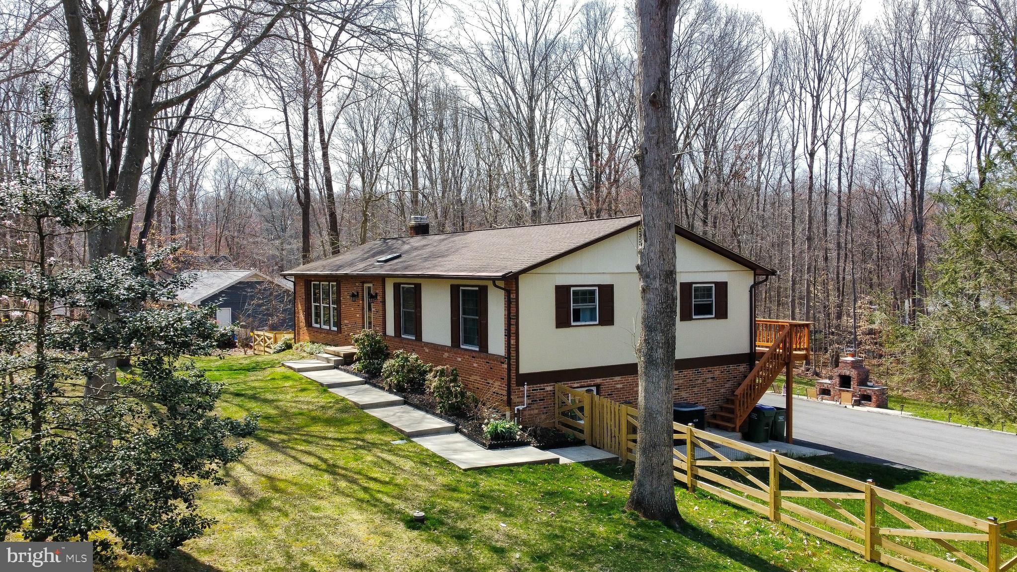 HERITAGE WOODS - Residential