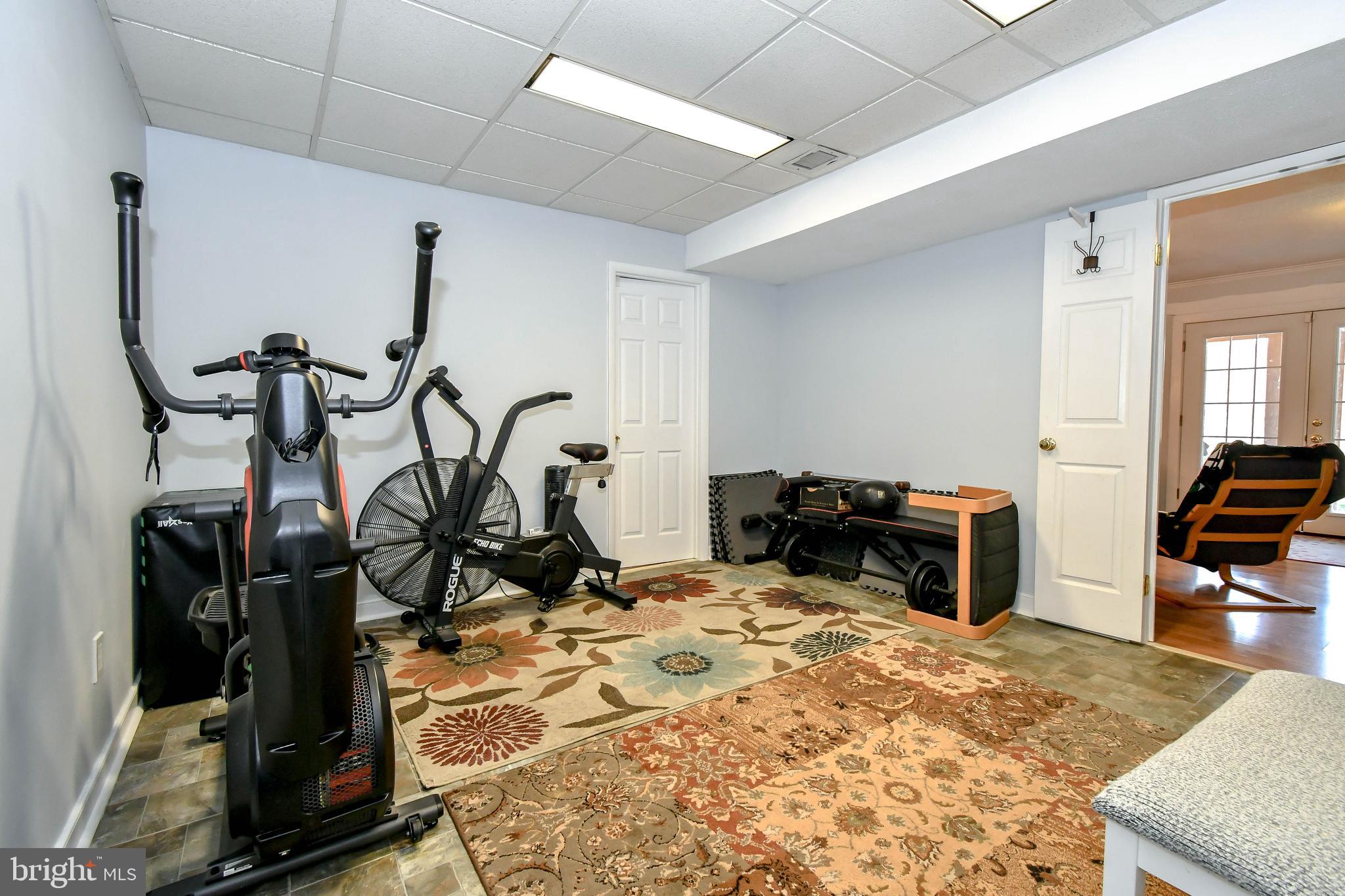 HERITAGE WOODS - Residential