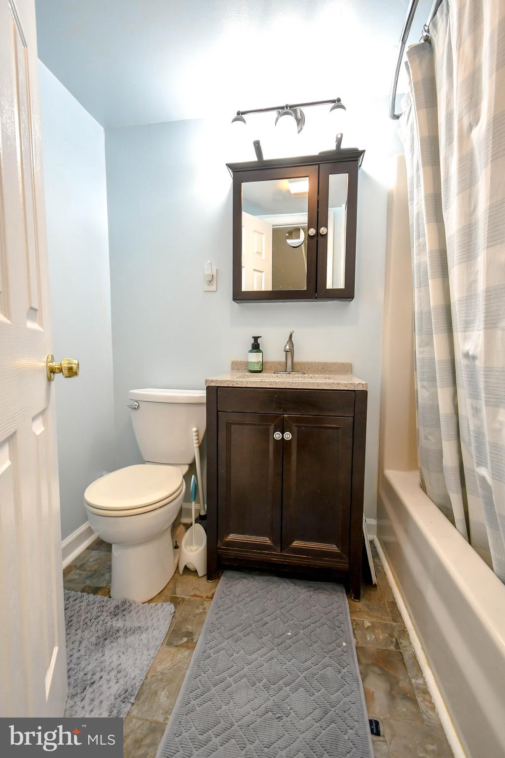 HERITAGE WOODS - Residential