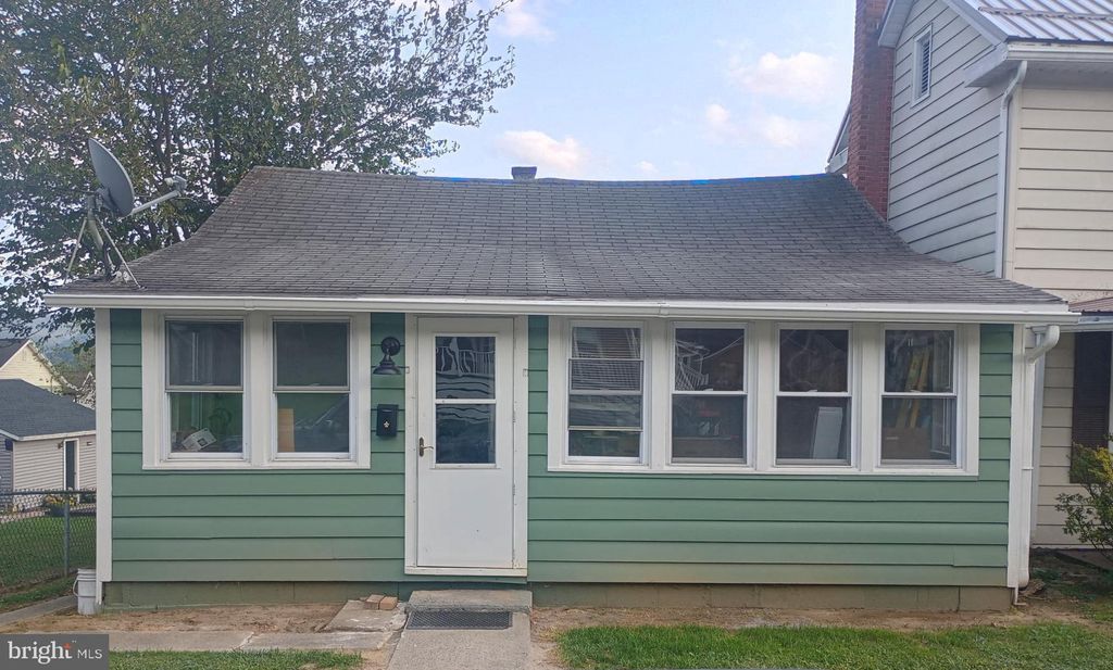 Photo of 732 W 6th Street, LEWISTOWN, PA 17044 (MLS # PAMF2052630)