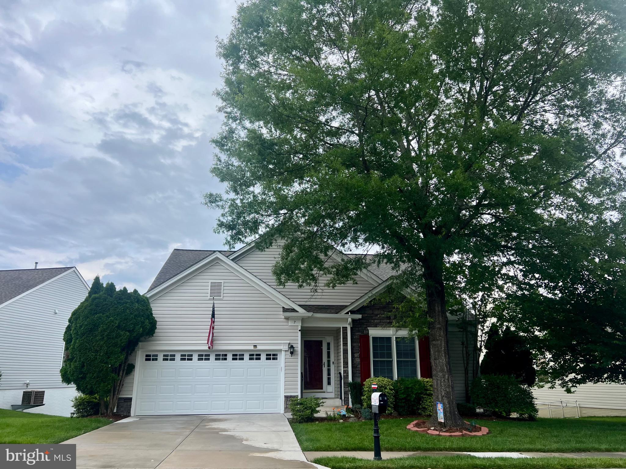 7 COVINGTON DRIVE