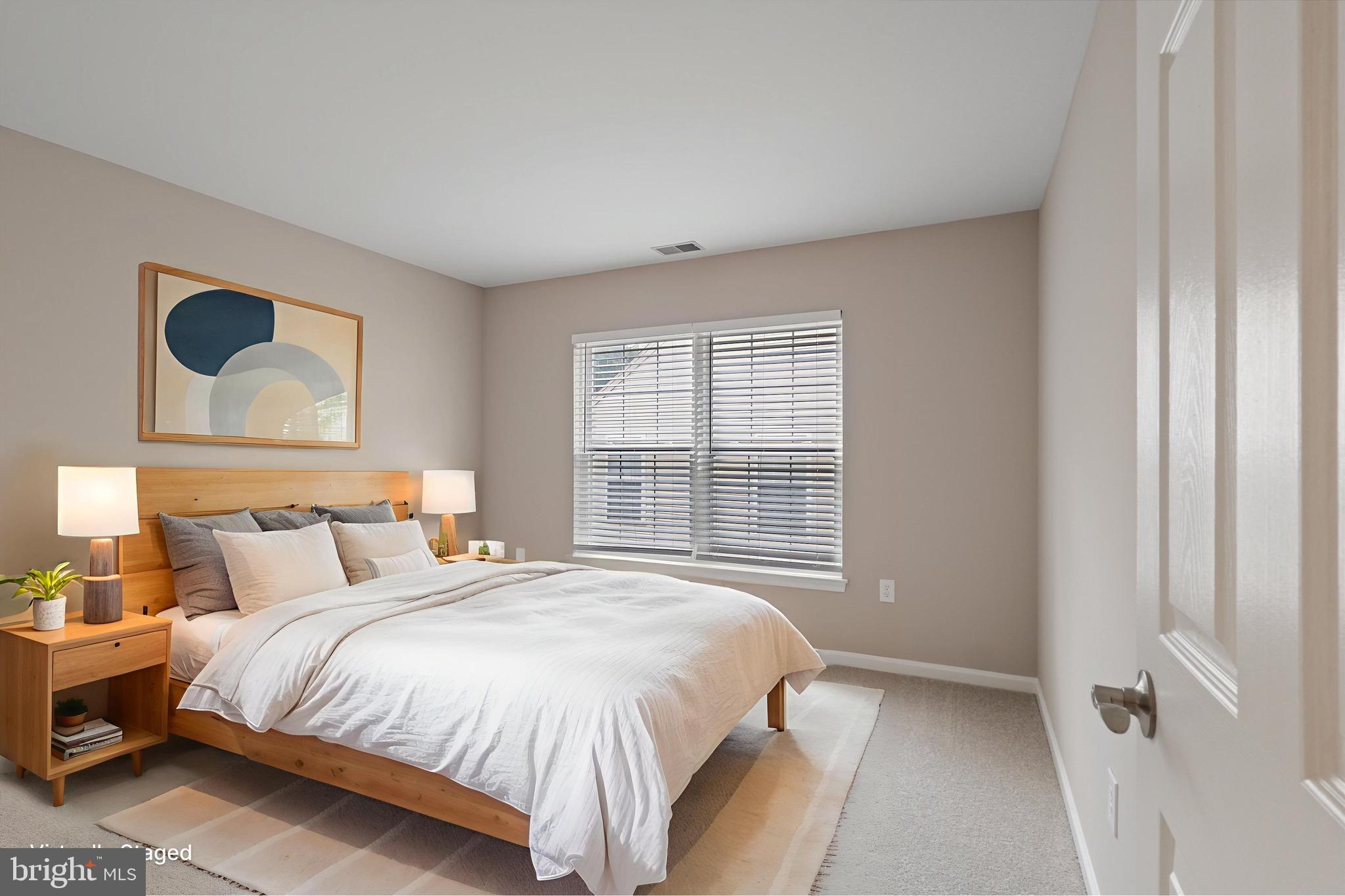 KINGSTOWNE - Residential