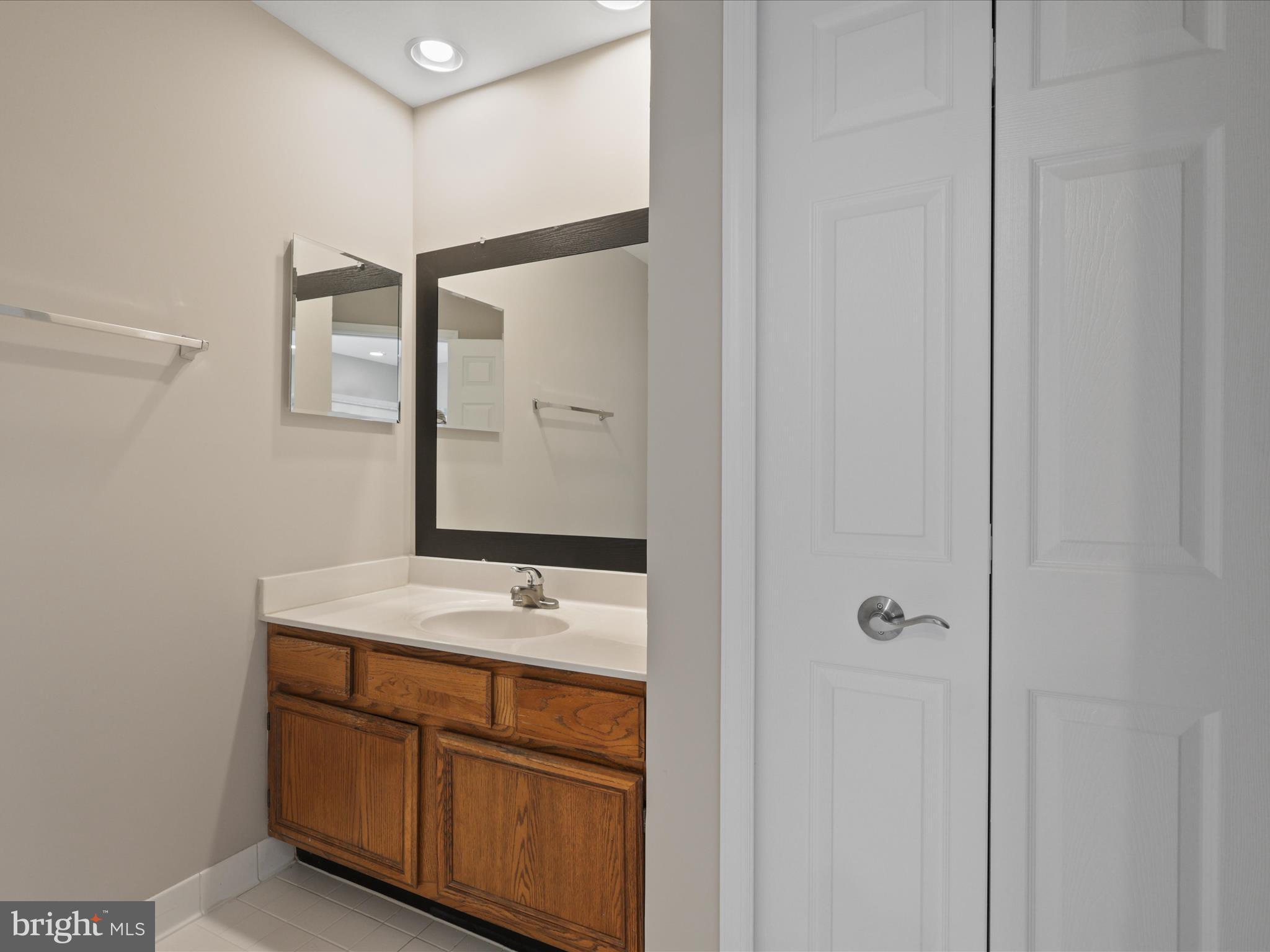 KINGSTOWNE - Residential