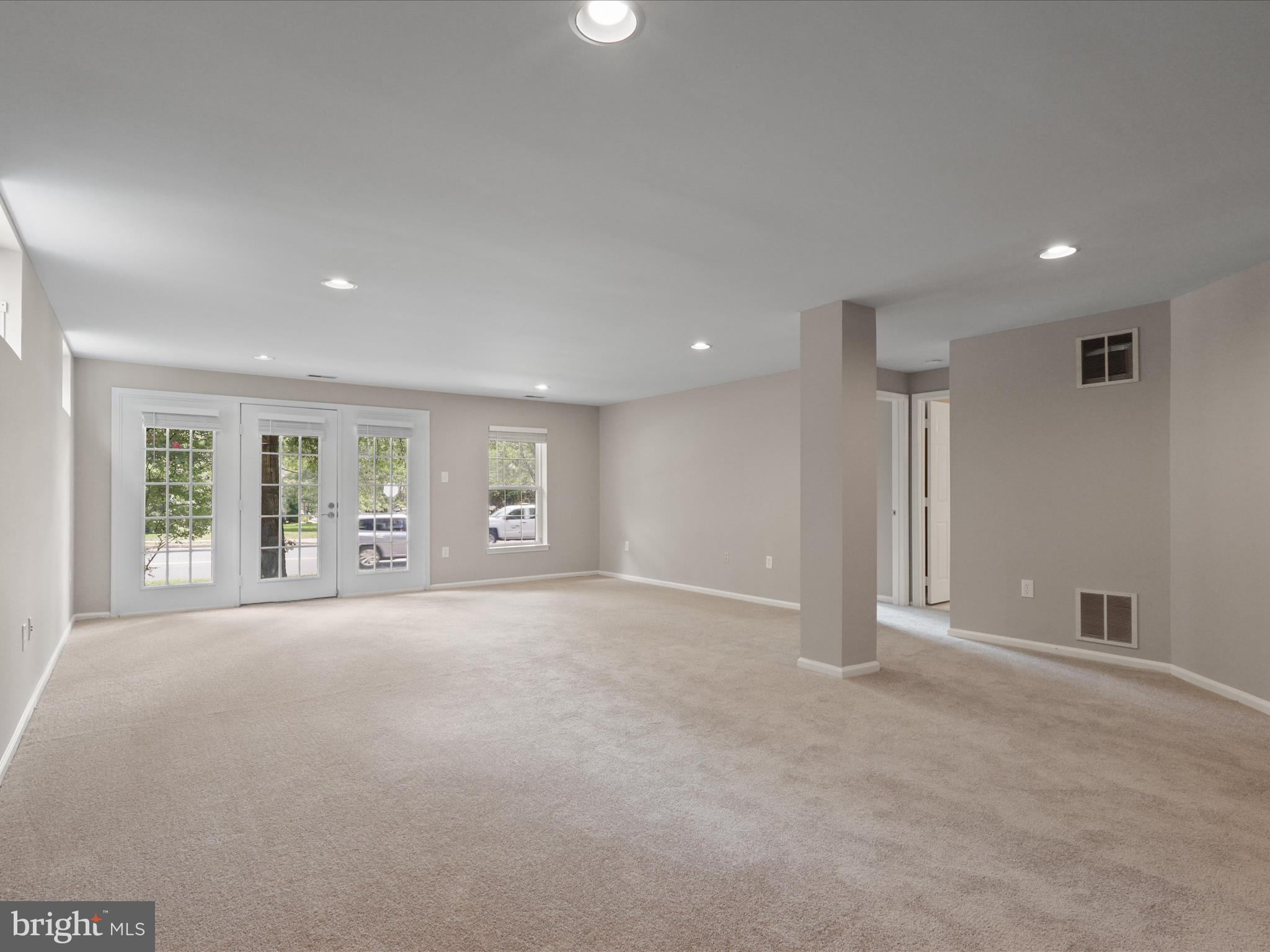 KINGSTOWNE - Residential