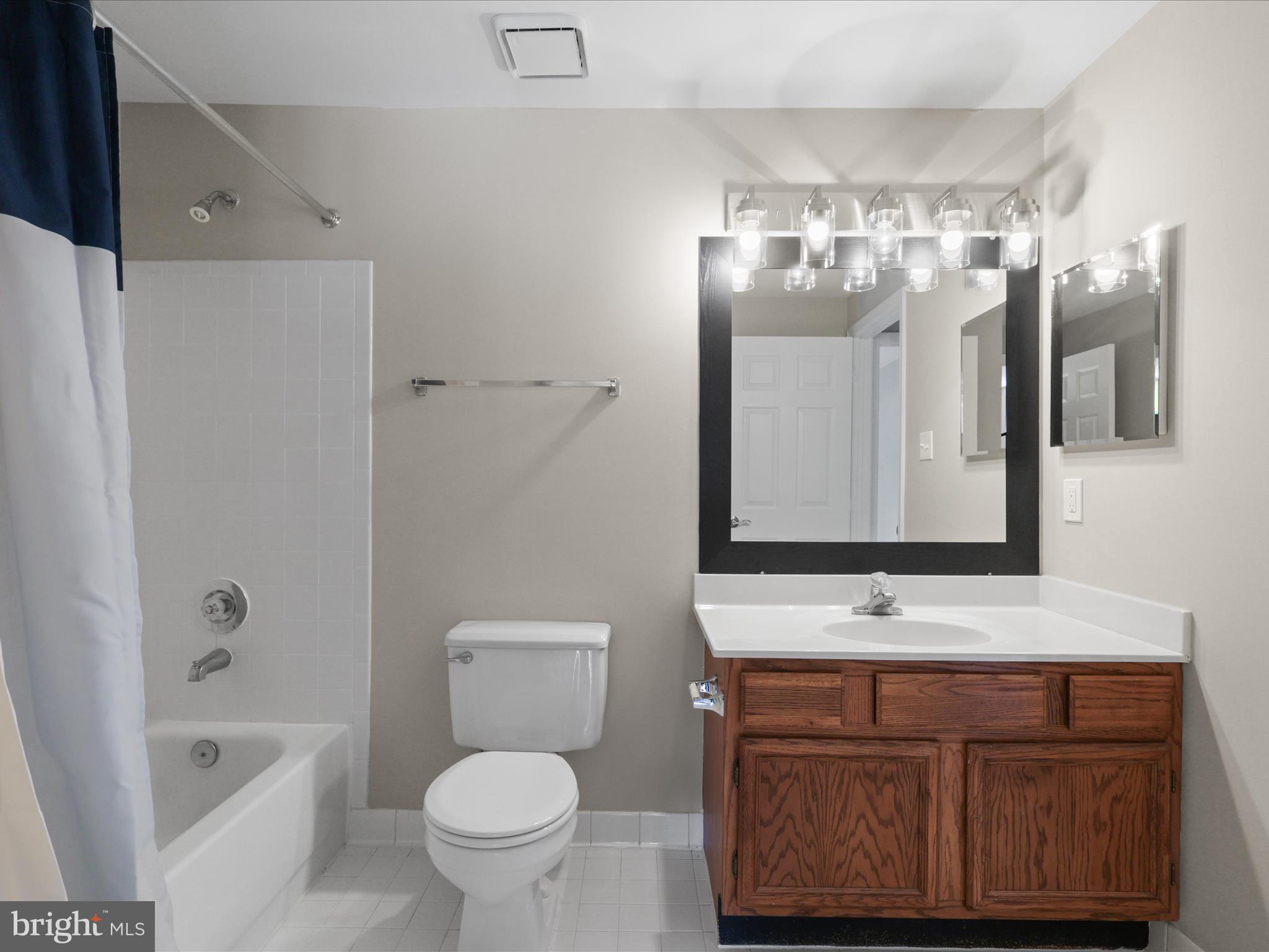 KINGSTOWNE - Residential