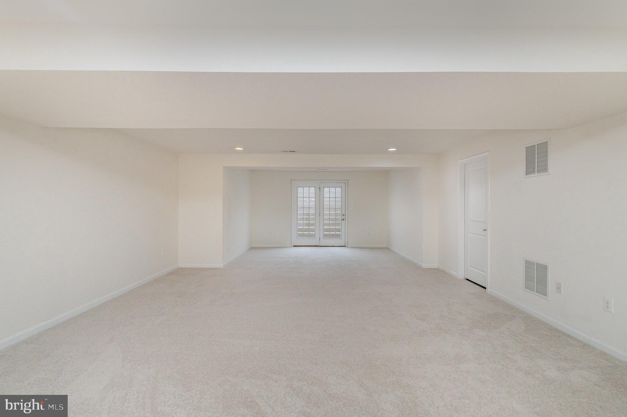 LIBERTY KNOLLS - Residential