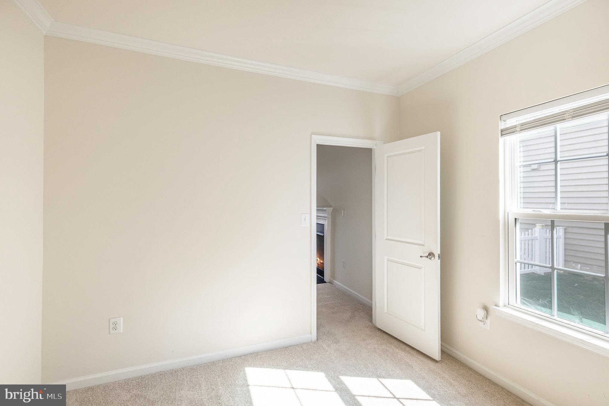 LIBERTY KNOLLS - Residential