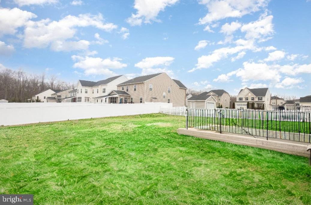 LIBERTY KNOLLS - Residential