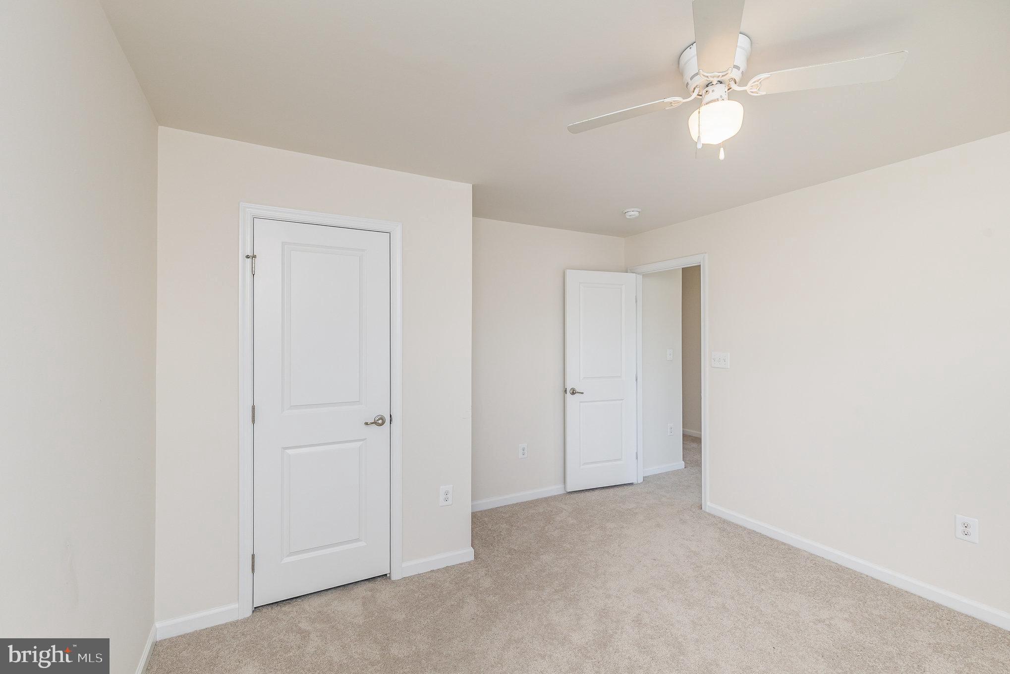 LIBERTY KNOLLS - Residential