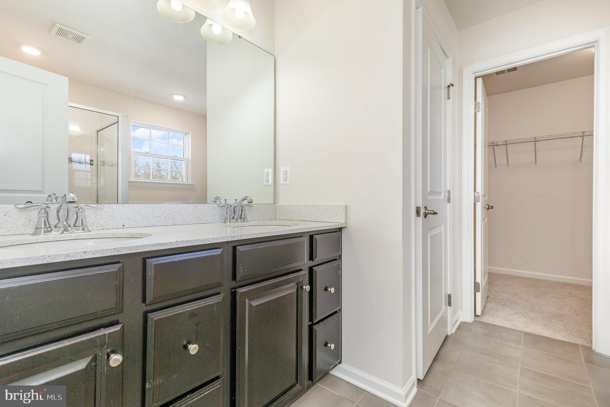 LIBERTY KNOLLS - Residential