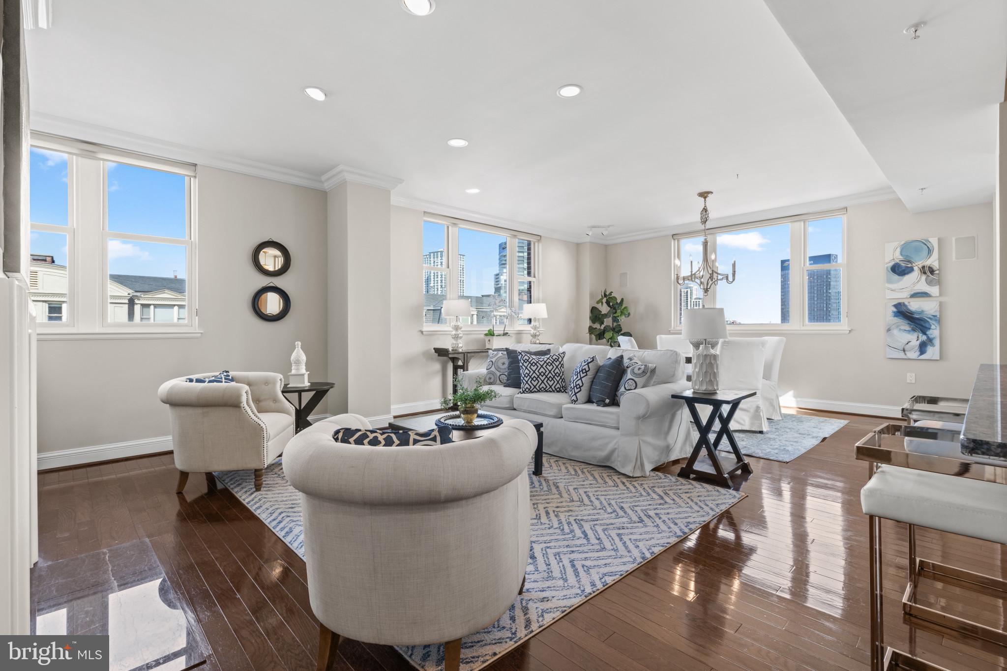 THE RITZ-CARLTON RESIDENCES - Residential