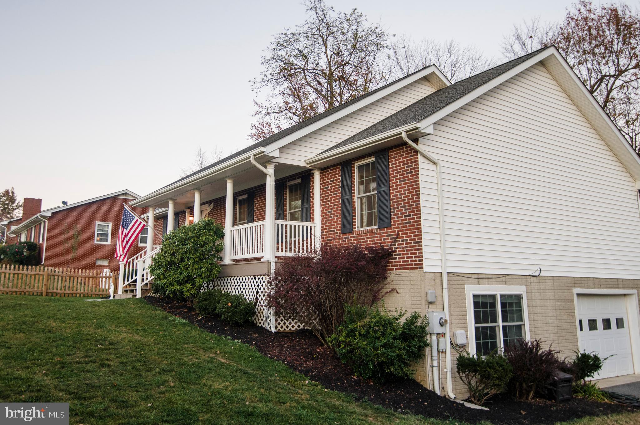 110 JAMESTOWN ROAD