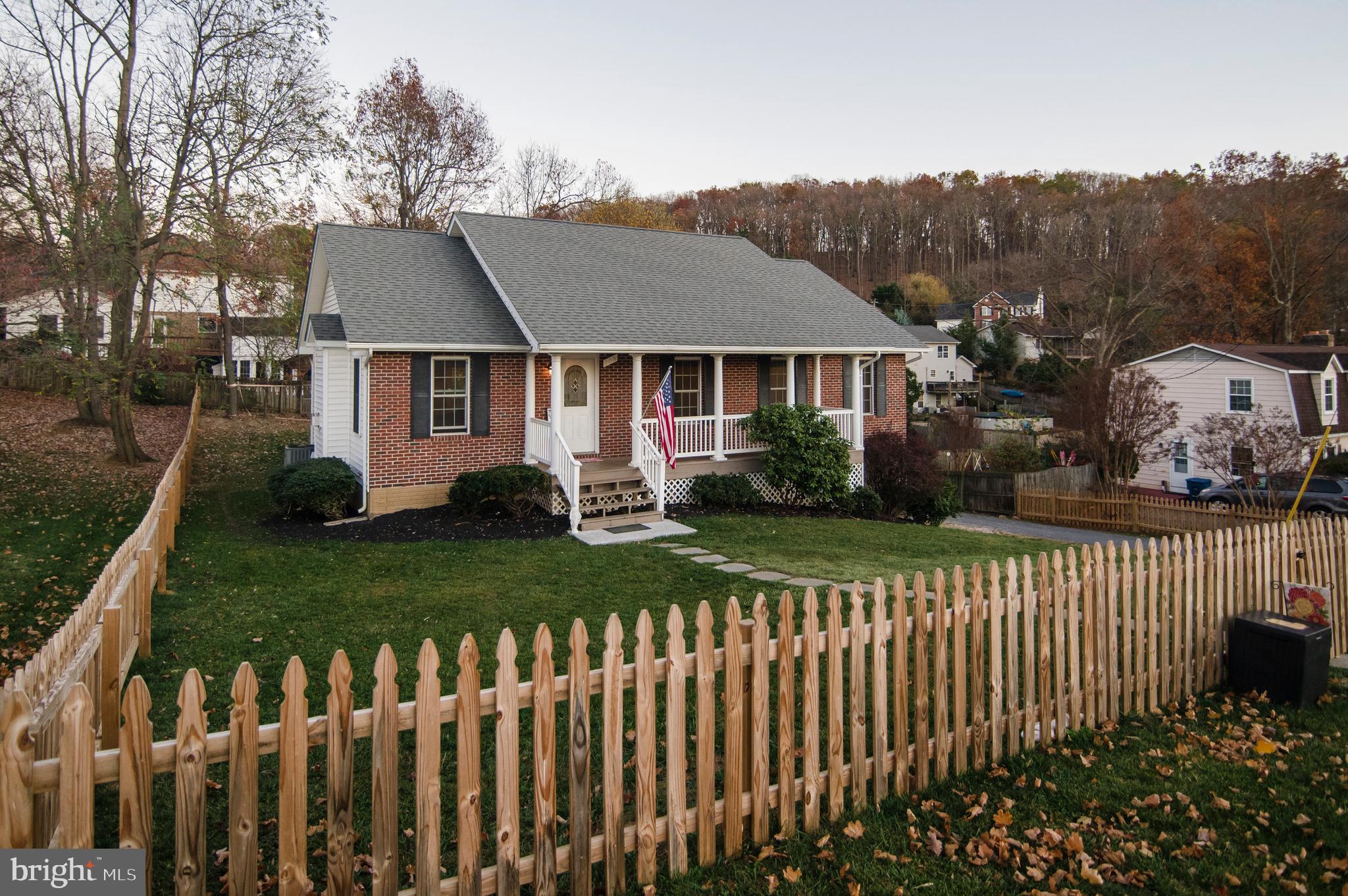 110 JAMESTOWN ROAD