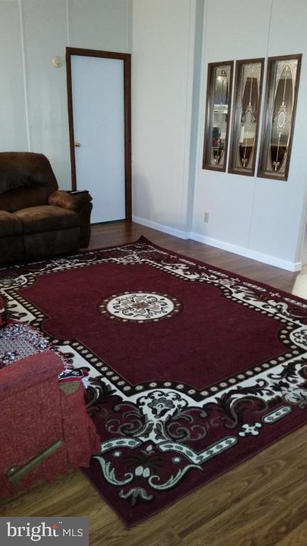 LAKEVIEW COUNTRY ESTATES - Residential