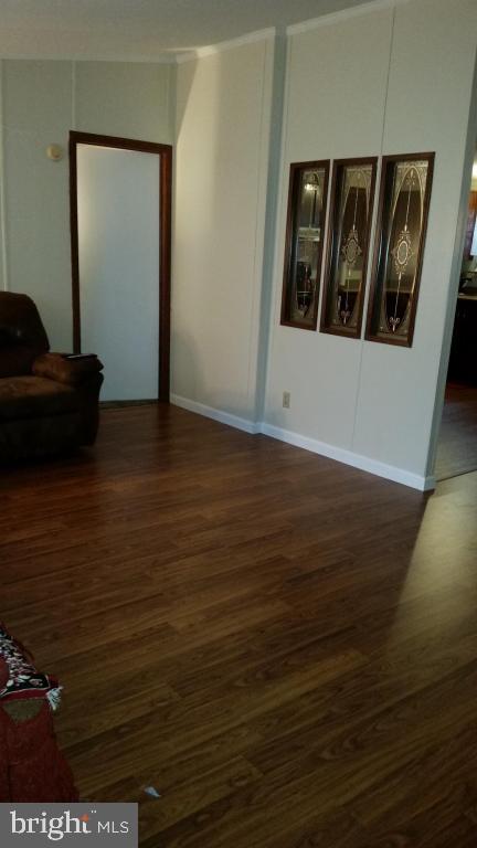 LAKEVIEW COUNTRY ESTATES - Residential