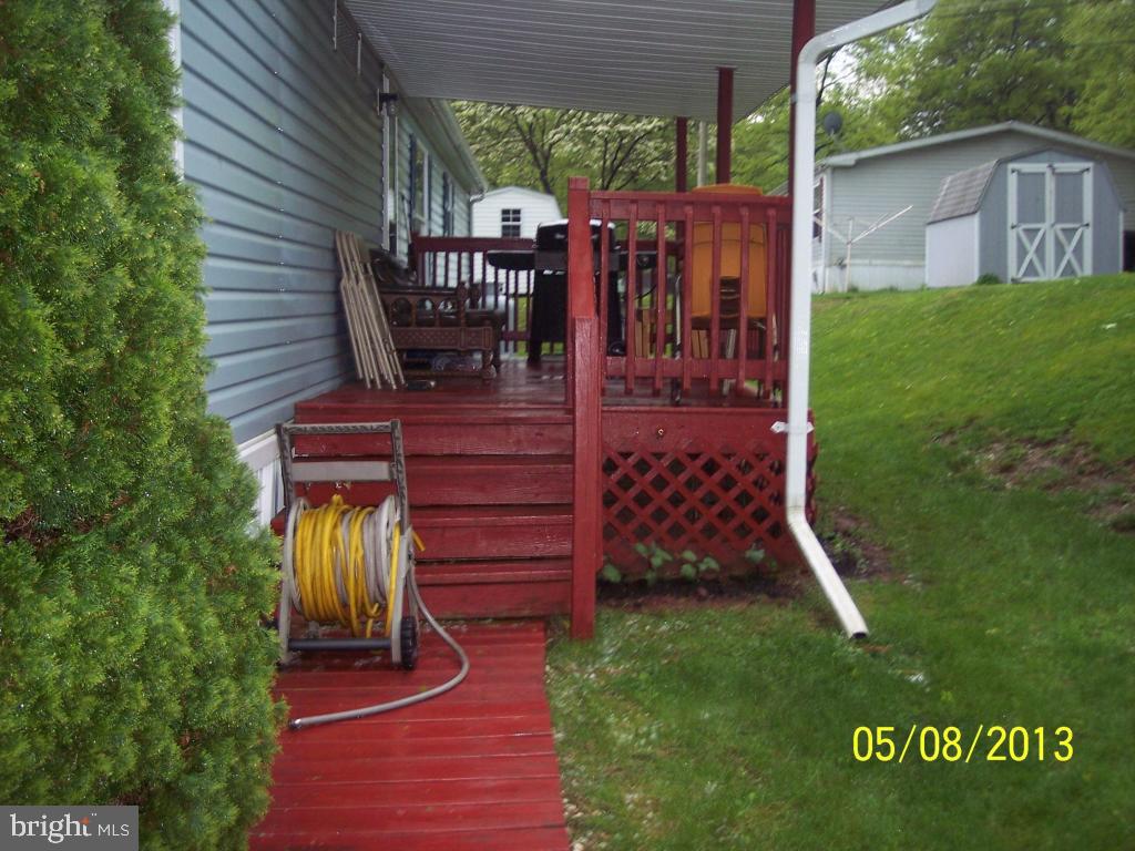 LAKEVIEW COUNTRY ESTATES - Residential