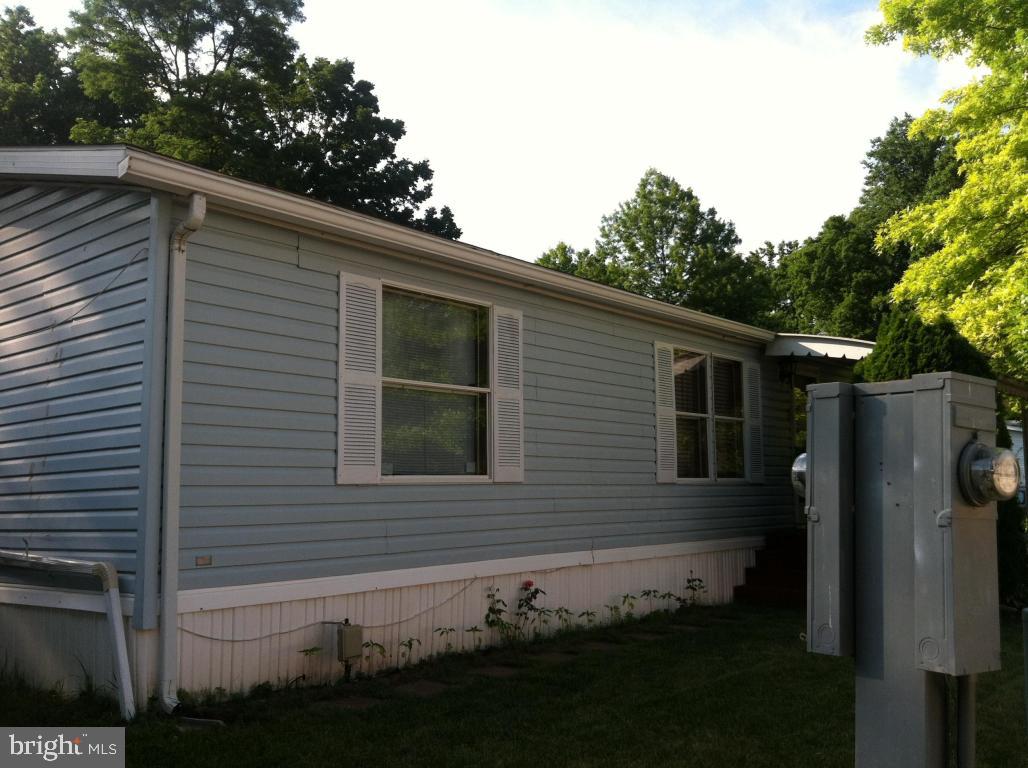 LAKEVIEW COUNTRY ESTATES - Residential