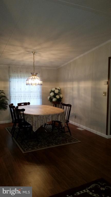 LAKEVIEW COUNTRY ESTATES - Residential