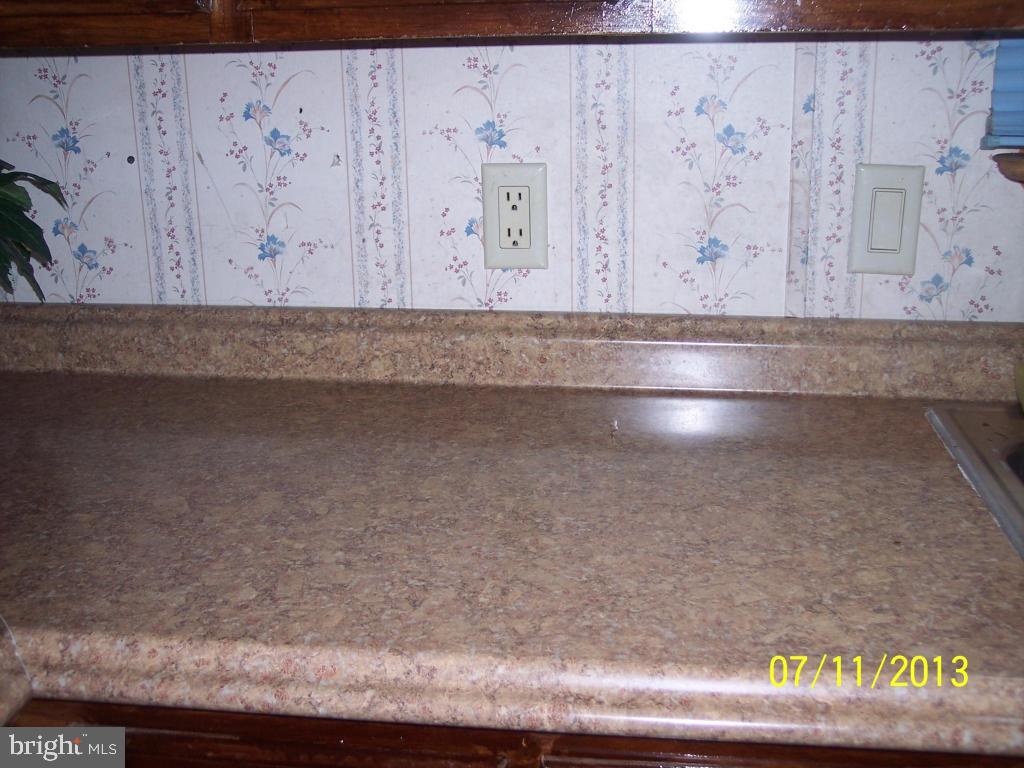 LAKEVIEW COUNTRY ESTATES - Residential