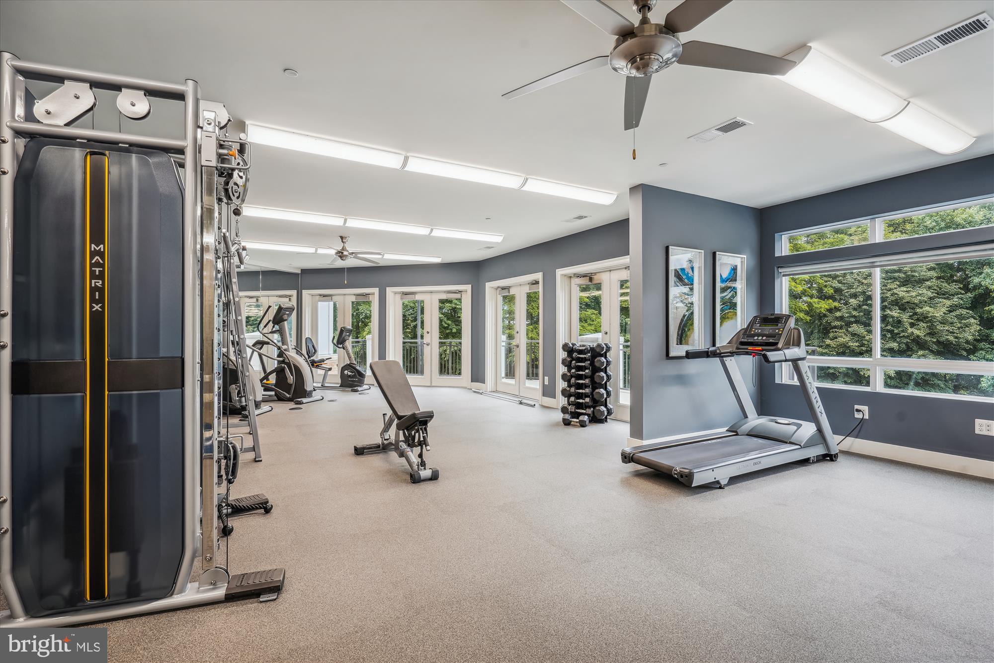 THE ENCLAVE - Residential