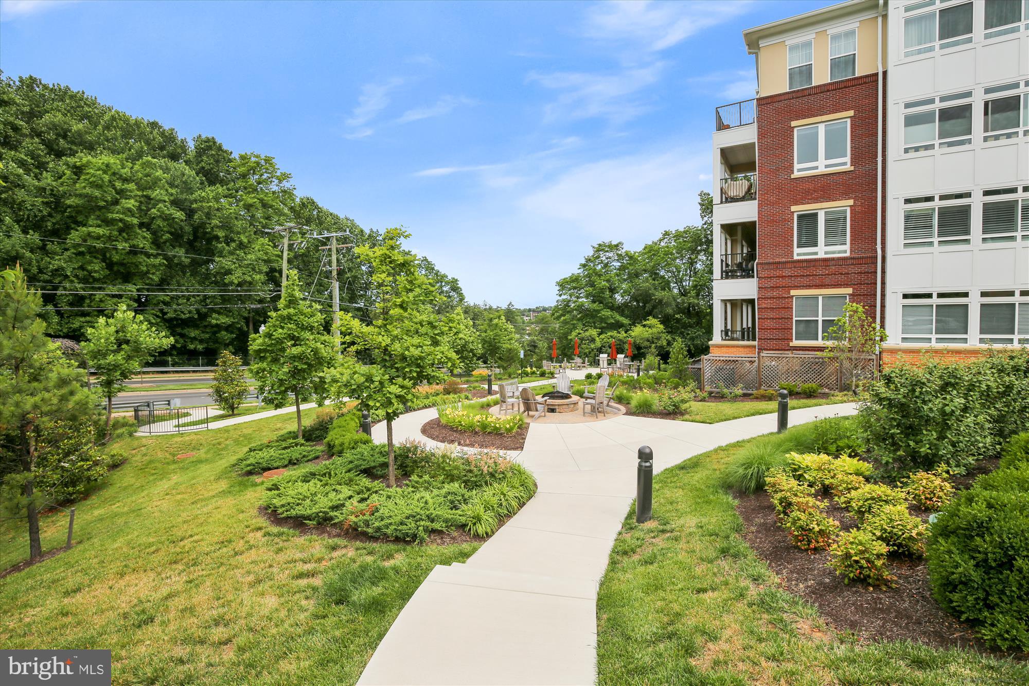 THE ENCLAVE - Residential