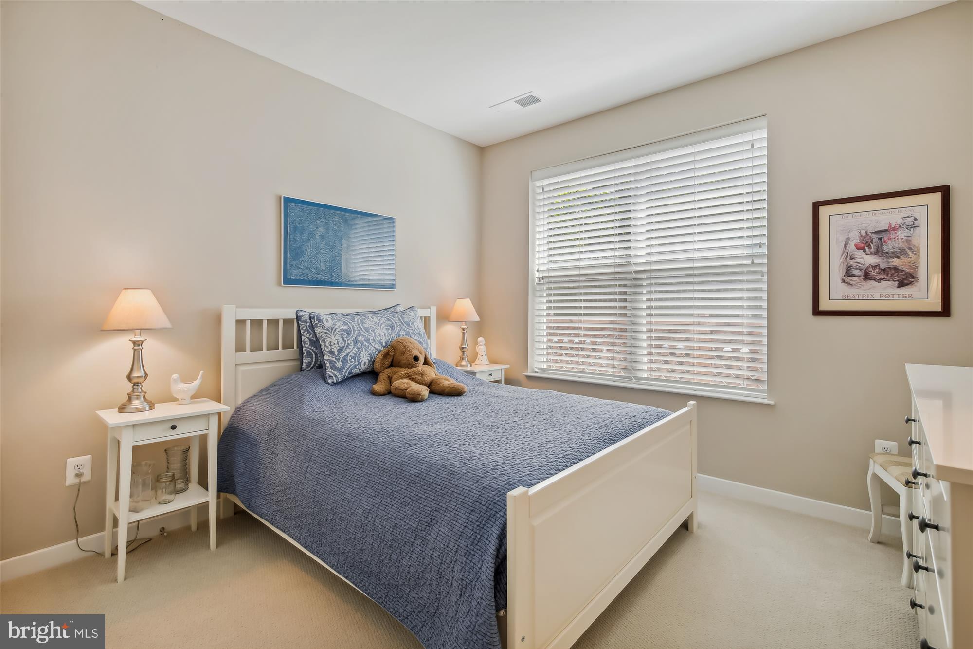 THE ENCLAVE - Residential