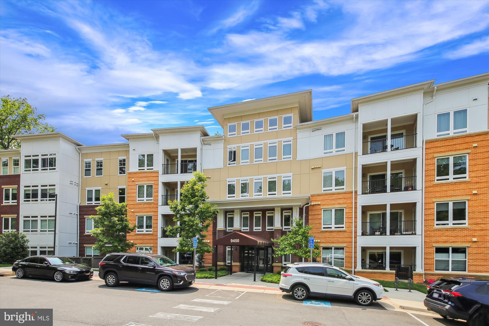 THE ENCLAVE - Residential