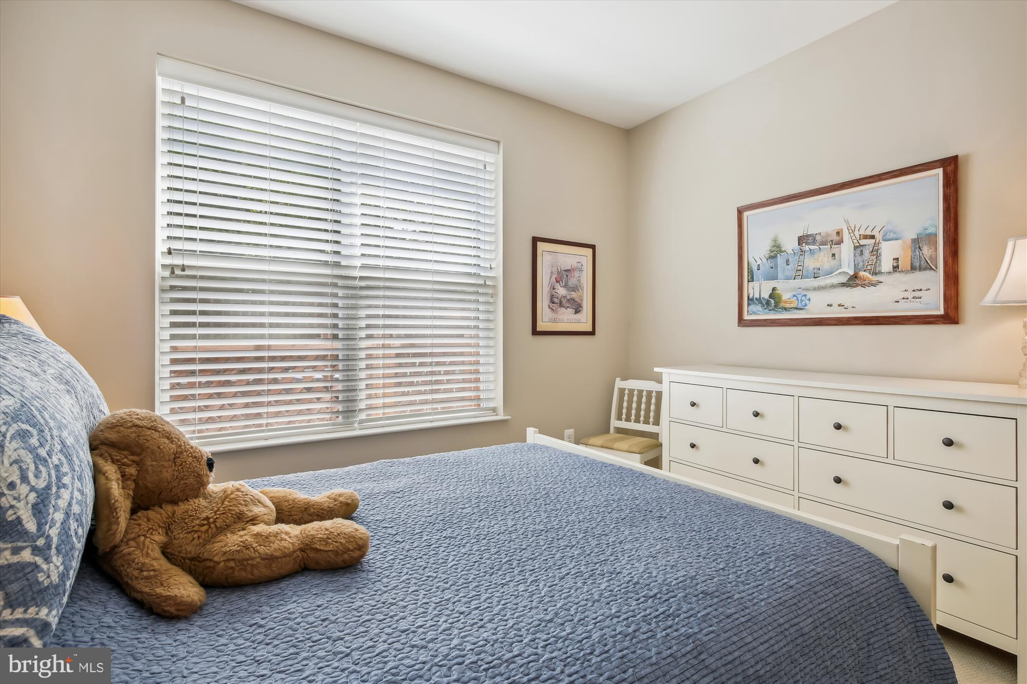 THE ENCLAVE - Residential