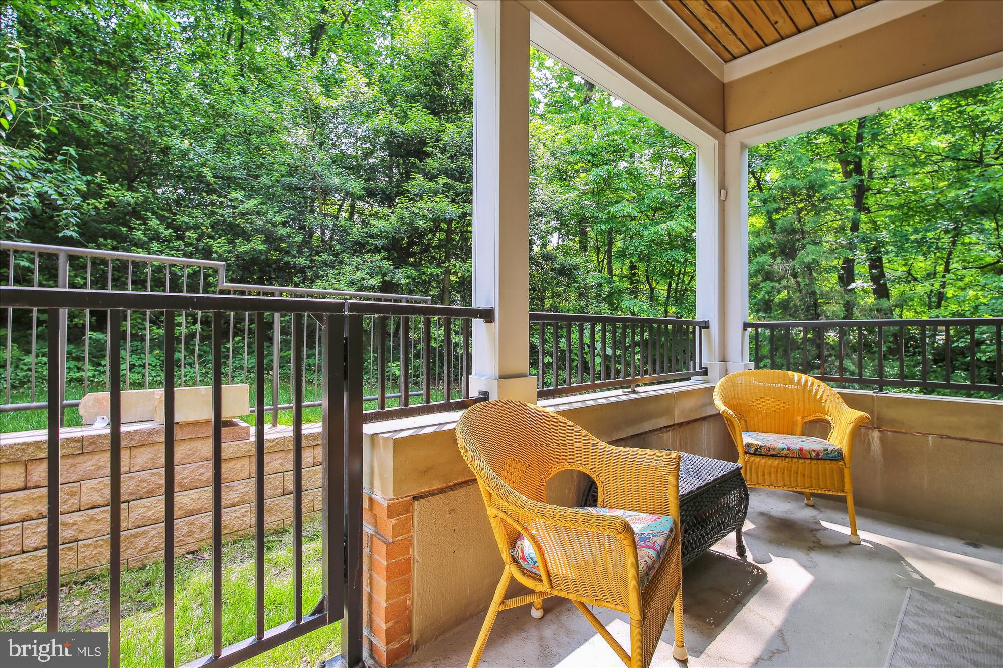 THE ENCLAVE - Residential