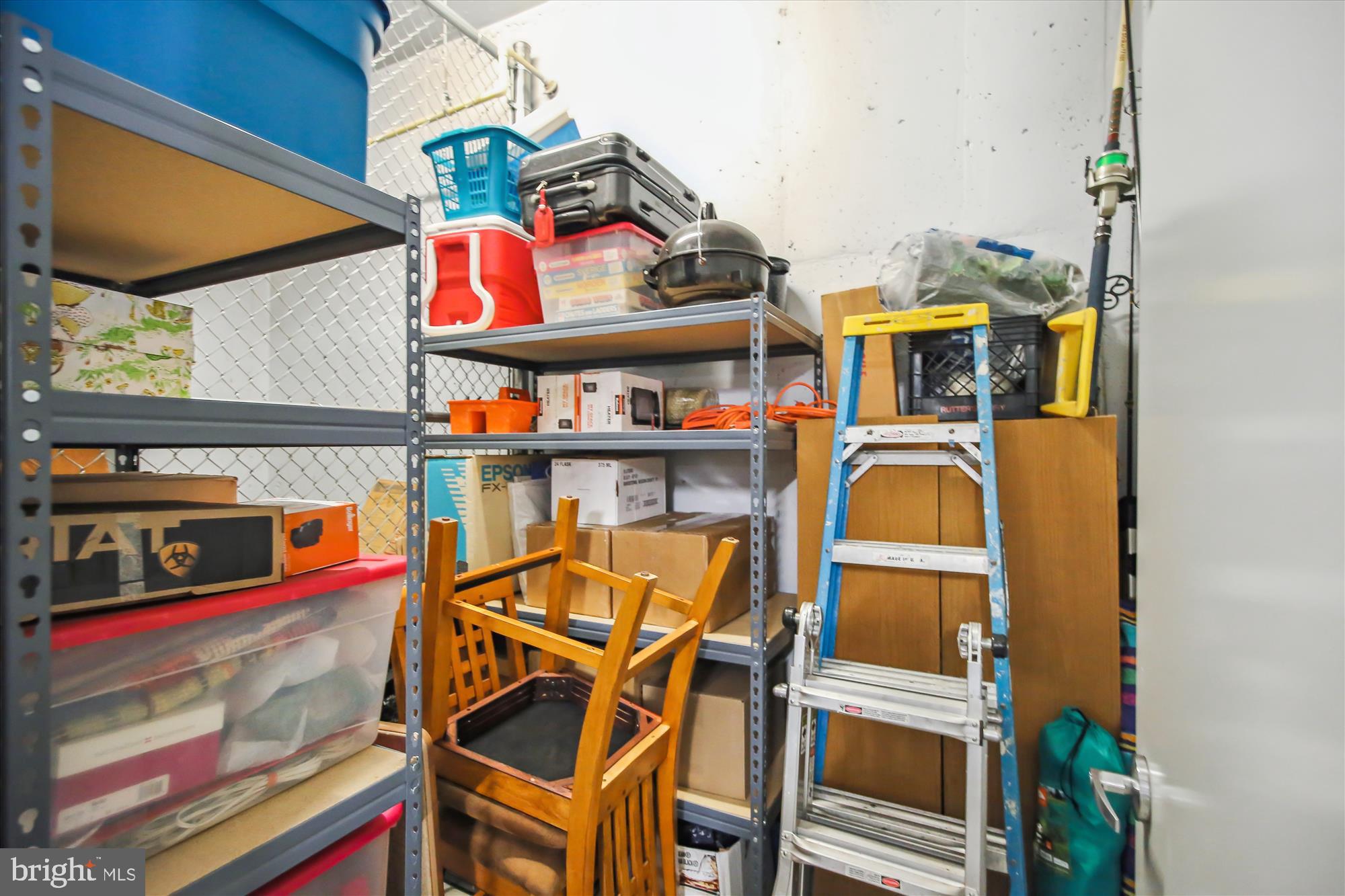 THE ENCLAVE - Residential