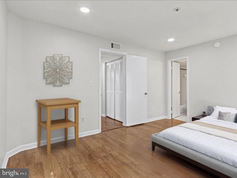 LAUREL LAKES - Residential Lease