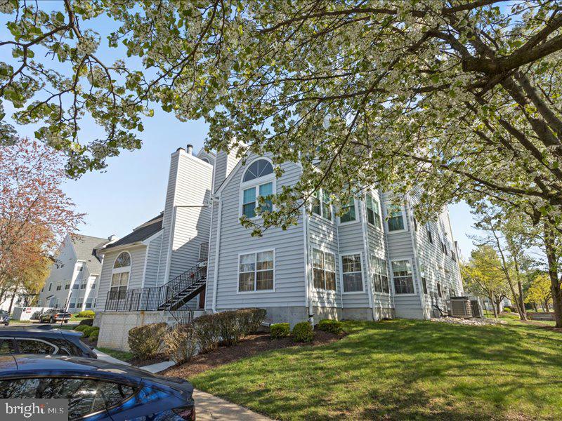 LAUREL LAKES - Residential Lease