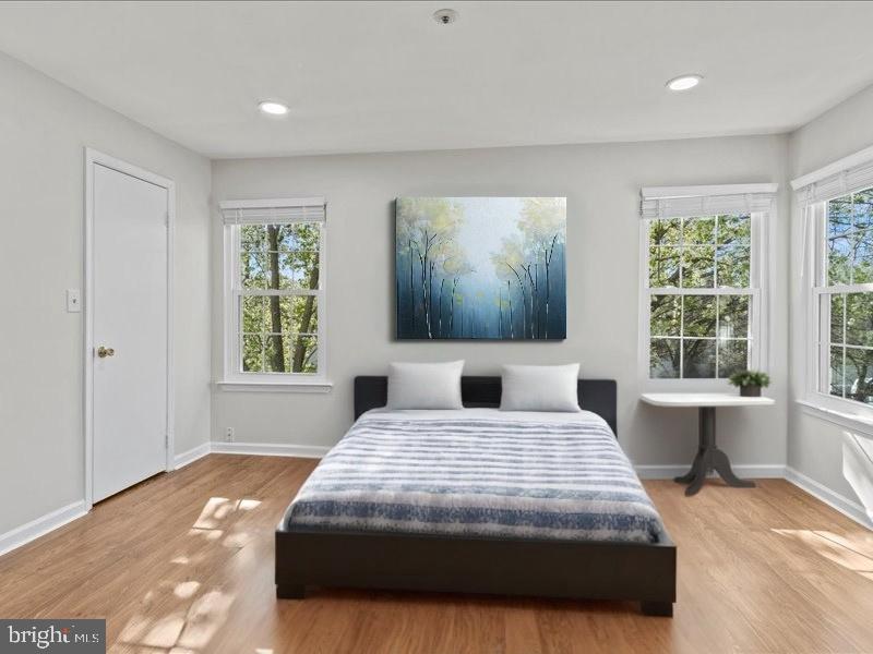 LAUREL LAKES - Residential Lease