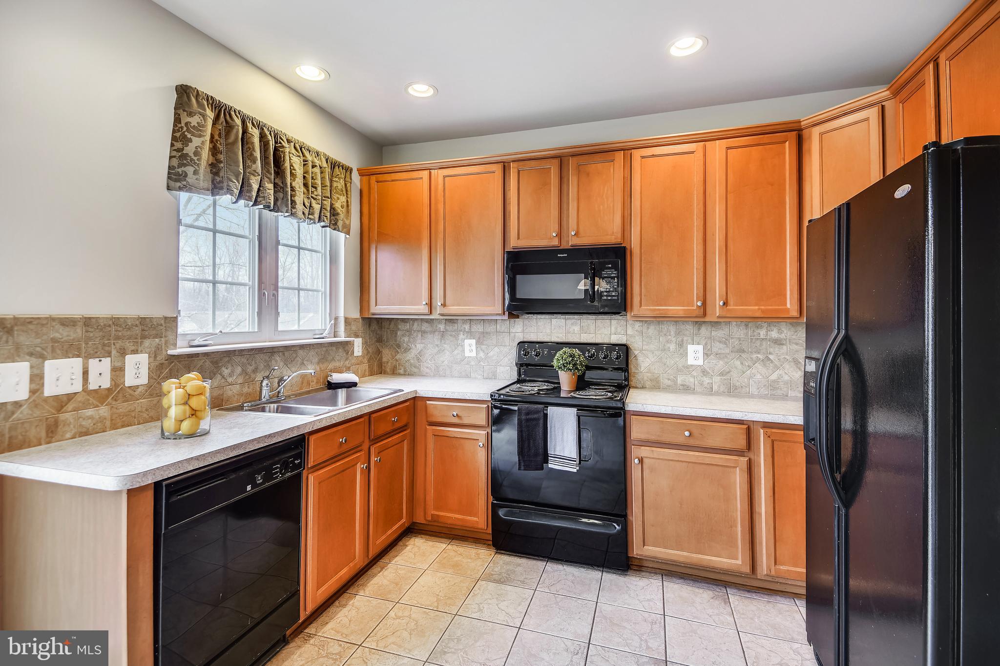 RUSSETT - Residential