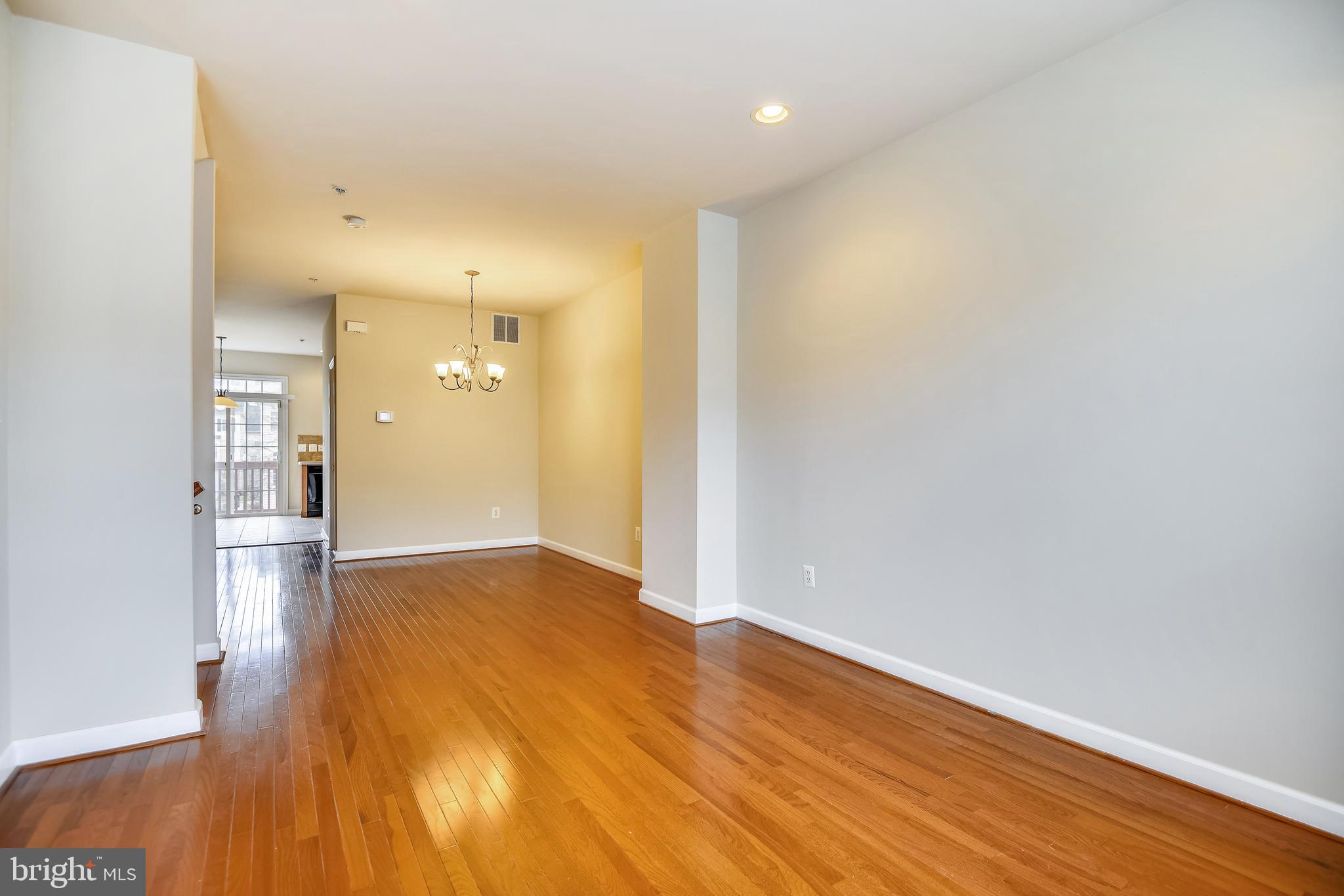 RUSSETT - Residential