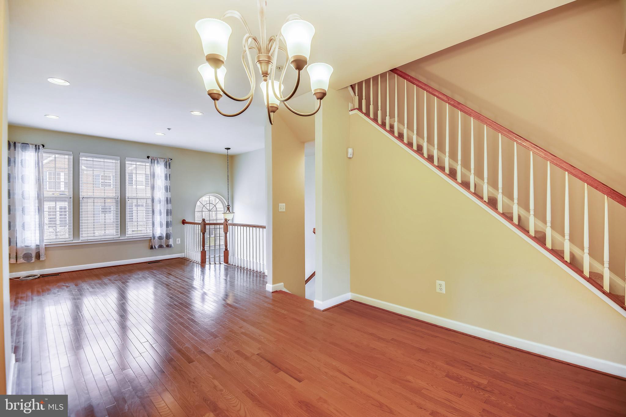 RUSSETT - Residential