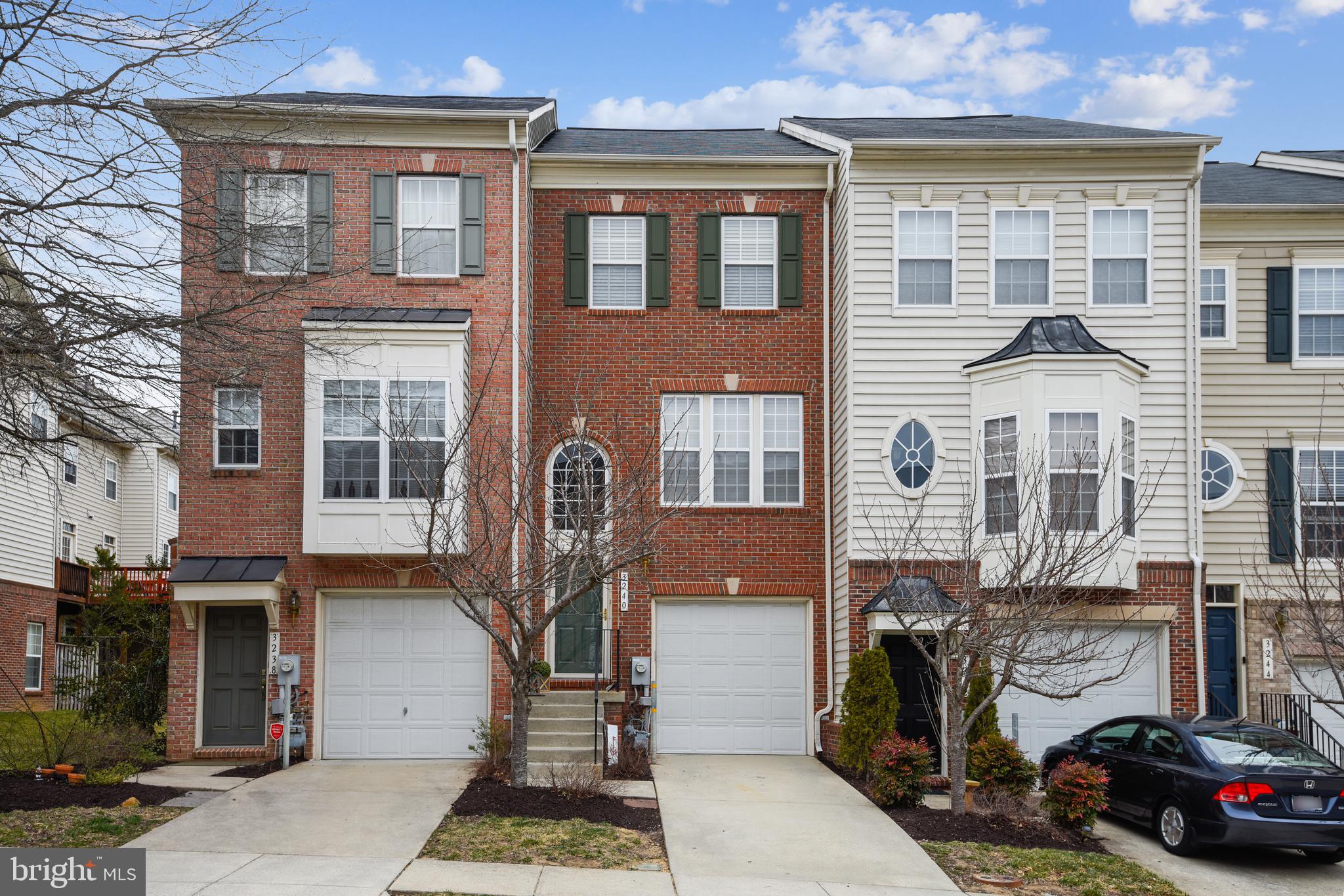 RUSSETT - Residential