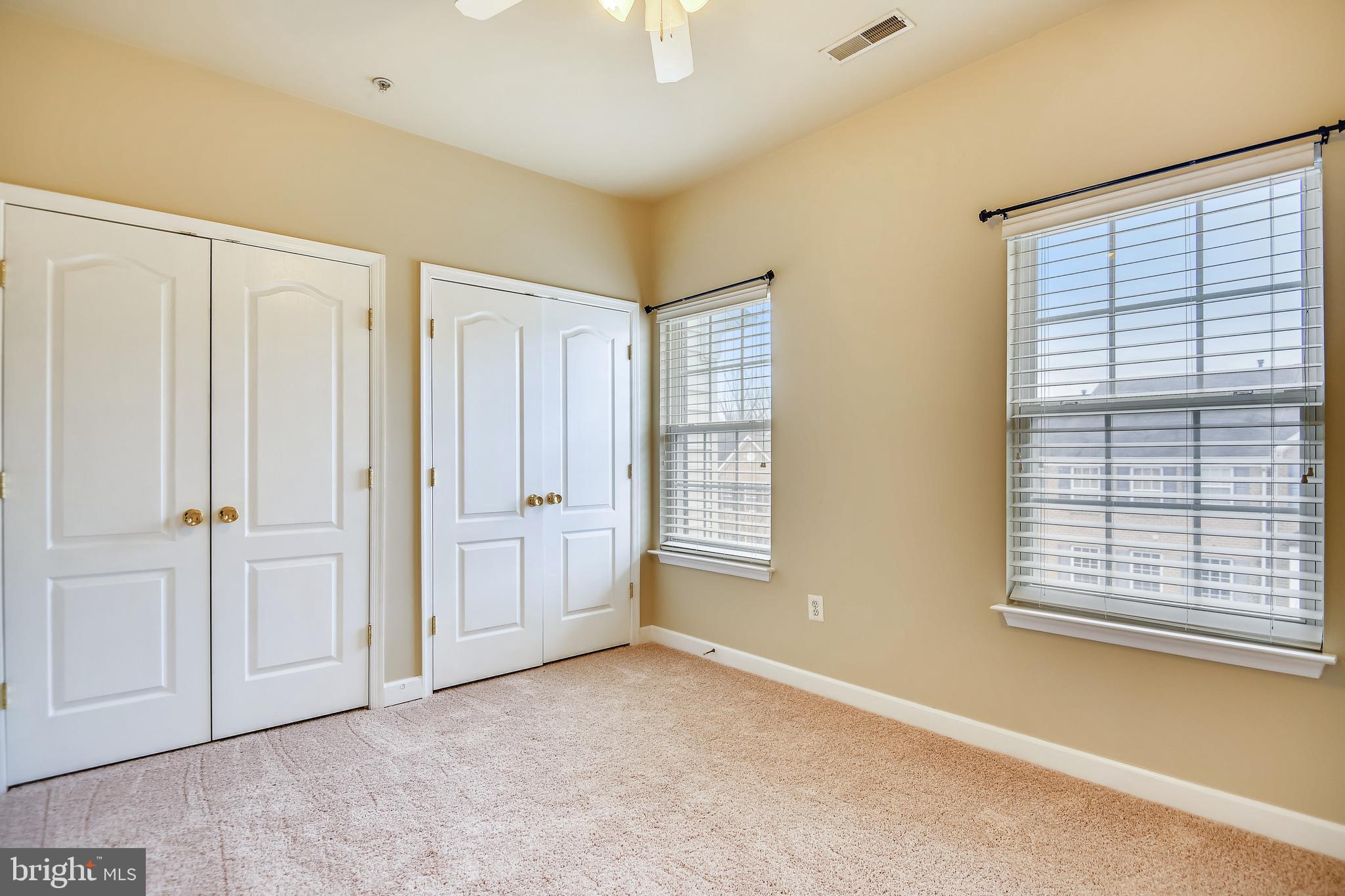 RUSSETT - Residential